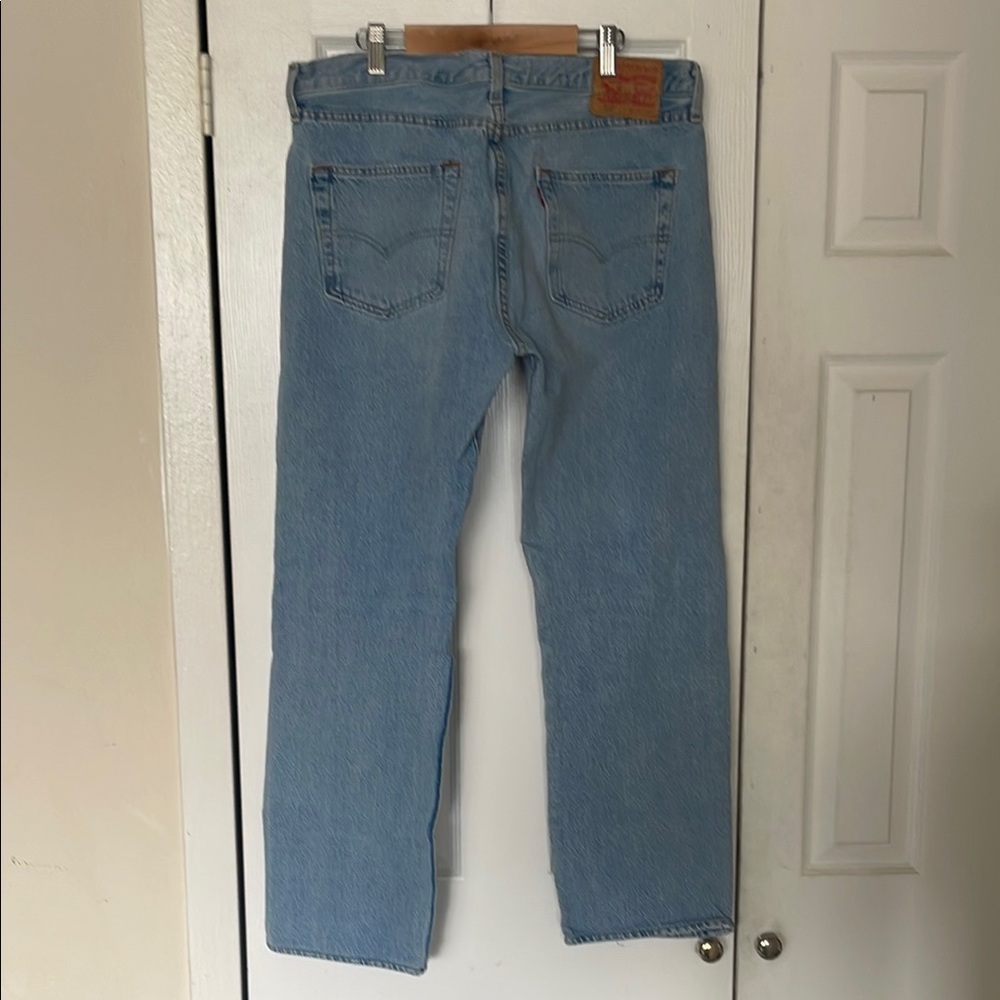 Levi's 501 Jeans Size 34x32 In Destroyed Hector (Light Stonewash Blue)